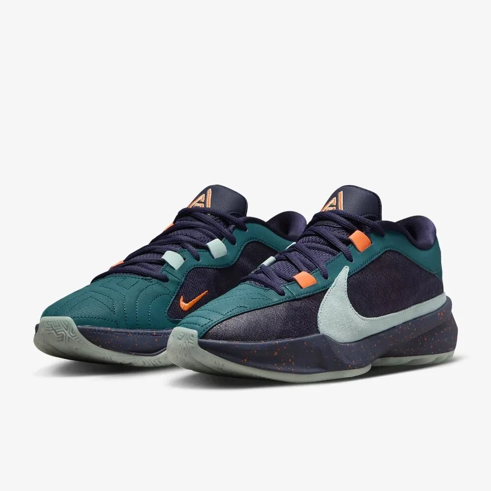 NWT Nike Zoom Freak 5 Basketball Shoes